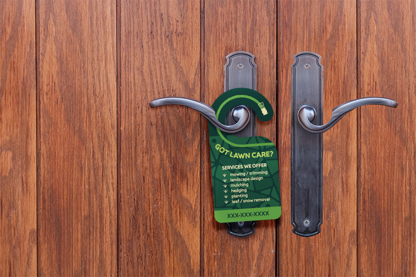 Door-Hanger-KT10542-Jeo-Landscaping-Lawn-Care-Mock-Up-840x560