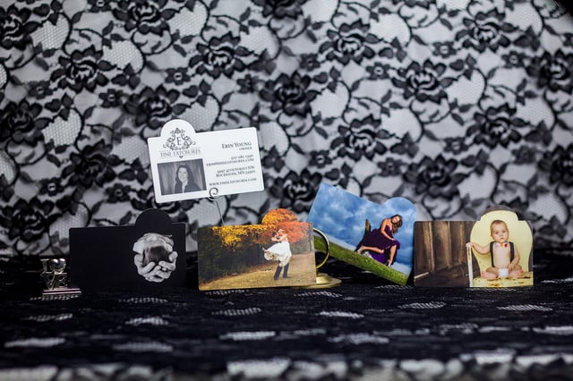 Business Cards for Photographer printed with variable images
