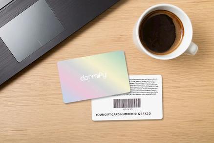 Plastic gift cards with platinum