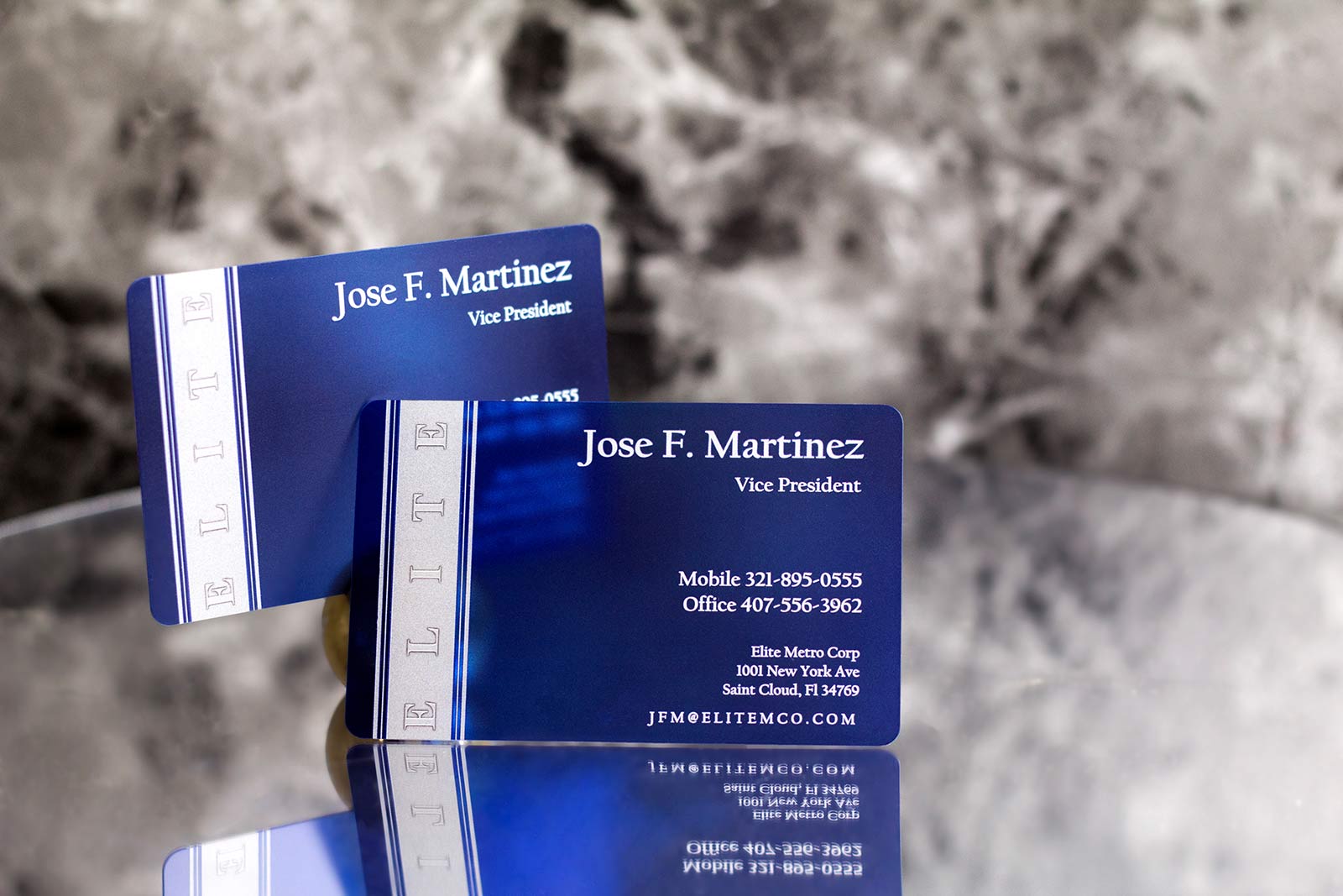 Elite Metro Corporation Frosted Business Cards