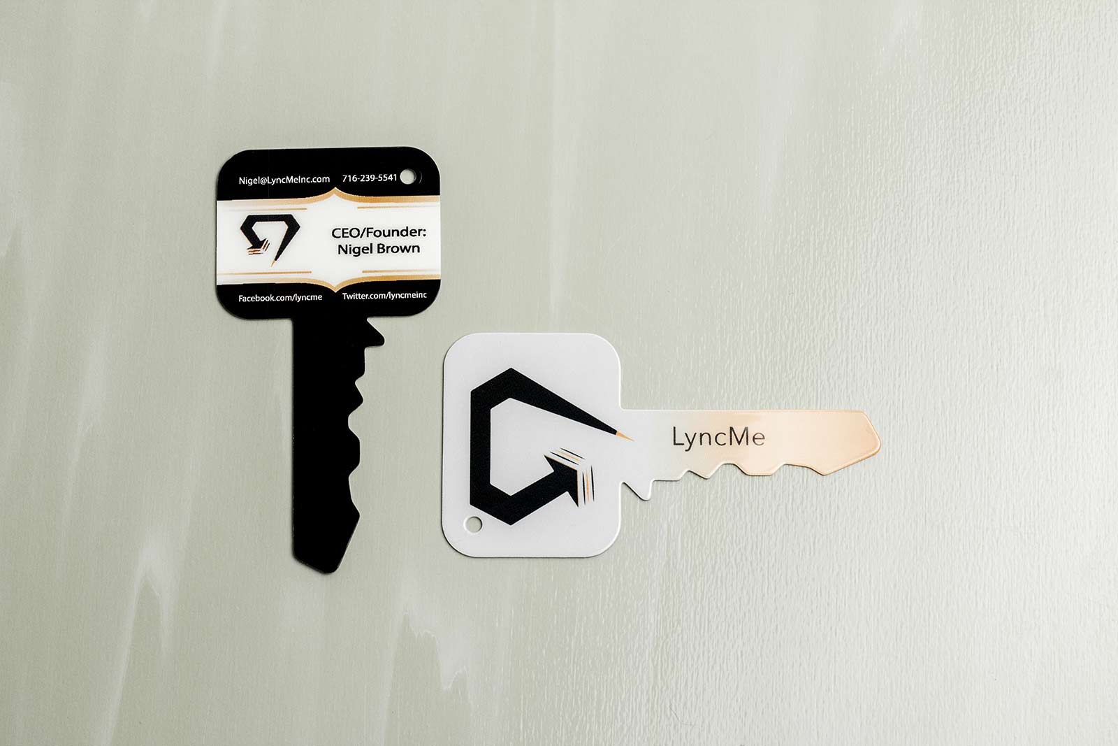 LyncMe Key Shaped Cards