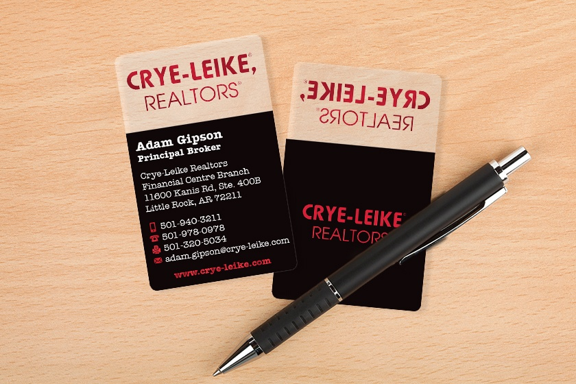 Clear business cards for a realtor